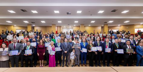 Auditores Fiscais são homenageados com Medalha do Mérito Legislativo